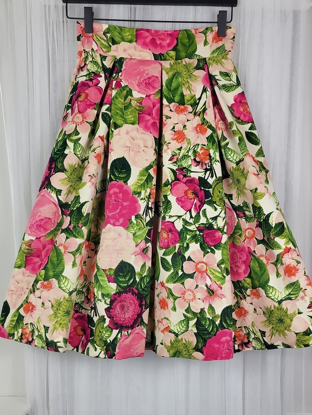 Eliza J Pink and Green Floral Circle Skirt. Size 0